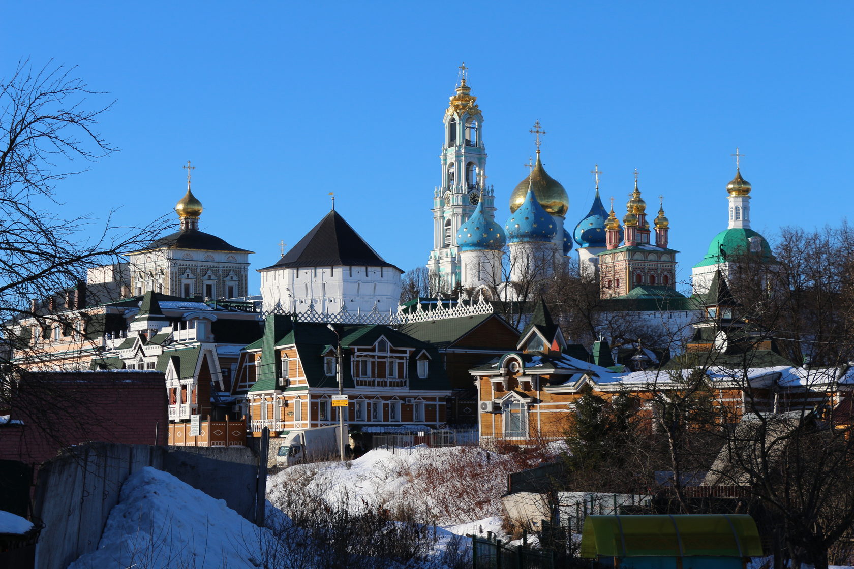 Московская область сергиев. Троице-Сергиева Лавра Московская область. Сергиев Посад Лавра. Сергиев Посад достопримечательности Троице Сергиева Лавра. Архитектурный ансамбль Троице-Сергиевой Лавры в Сергиевом Посаде.