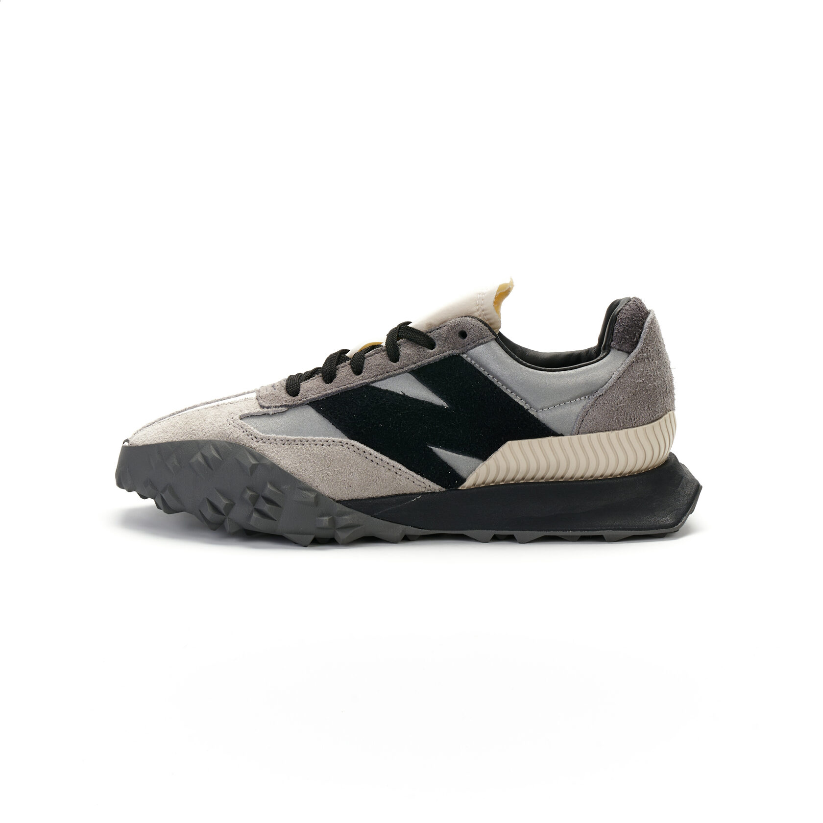 Кроссовки new balance СПб на Загородном