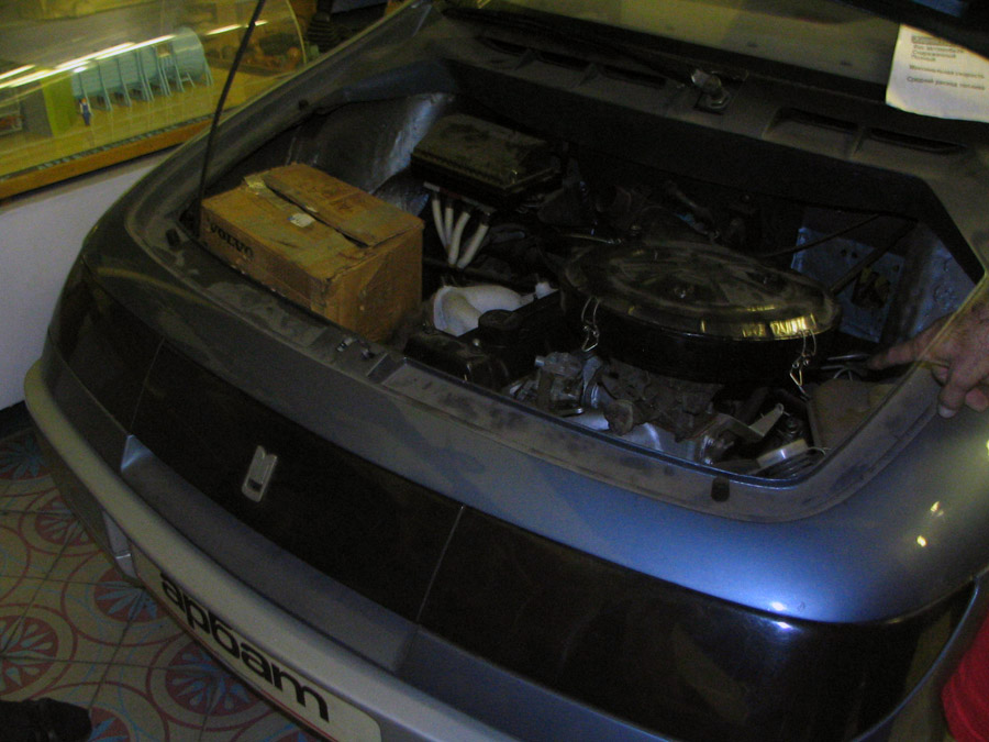 Москвич-2139 “Арбат”мотор