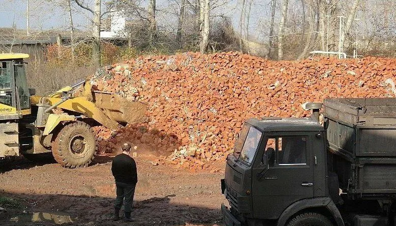 Бой кирпича