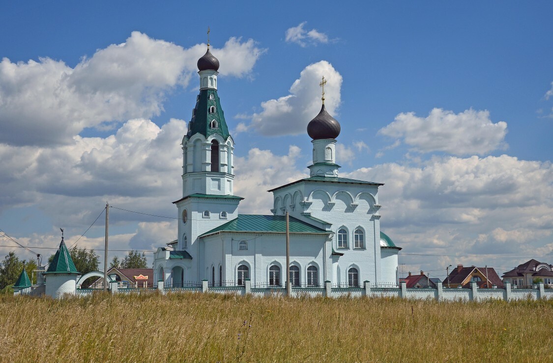 В тарасово. Храм Тарасово. Храм в деревне Тарасово Рязановское поселение. Храм преподобного Сергия Радонежского в Тарасово. Деревня Тарасово поселение Рязановское.