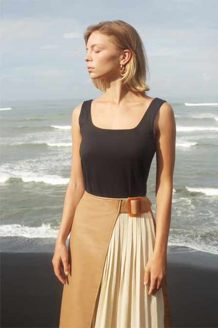 Стильное женское пальто. GATE31 — это минималистичный бренд верхней одежды из Санкт–Петербурга.