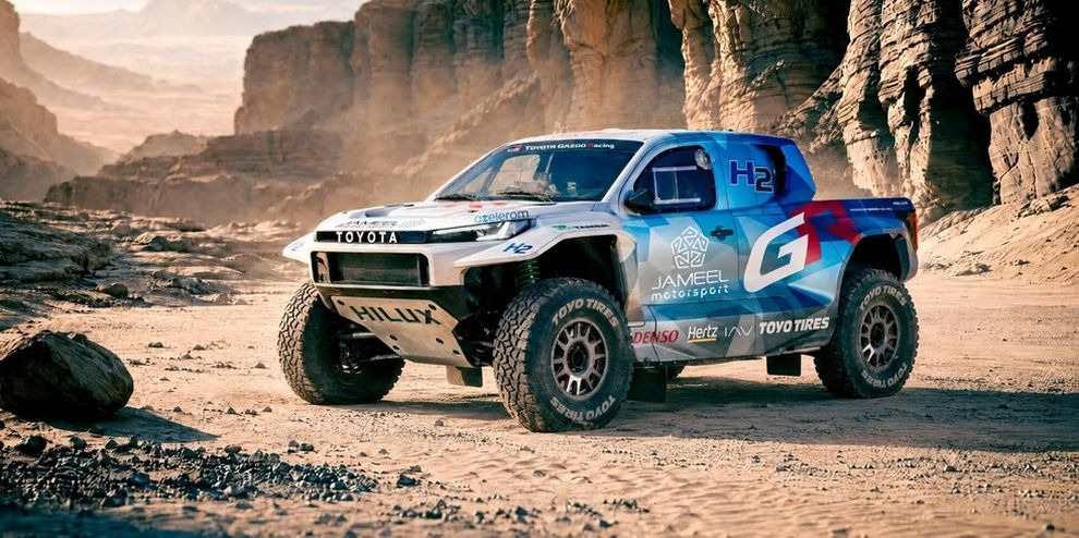 Ради победы на «Дакаре» Toyota Hilux поменяет бензин на водород 