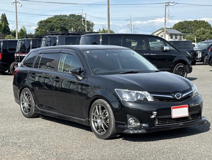 Toyota Corolla Fielder 2013 - VLK Auto