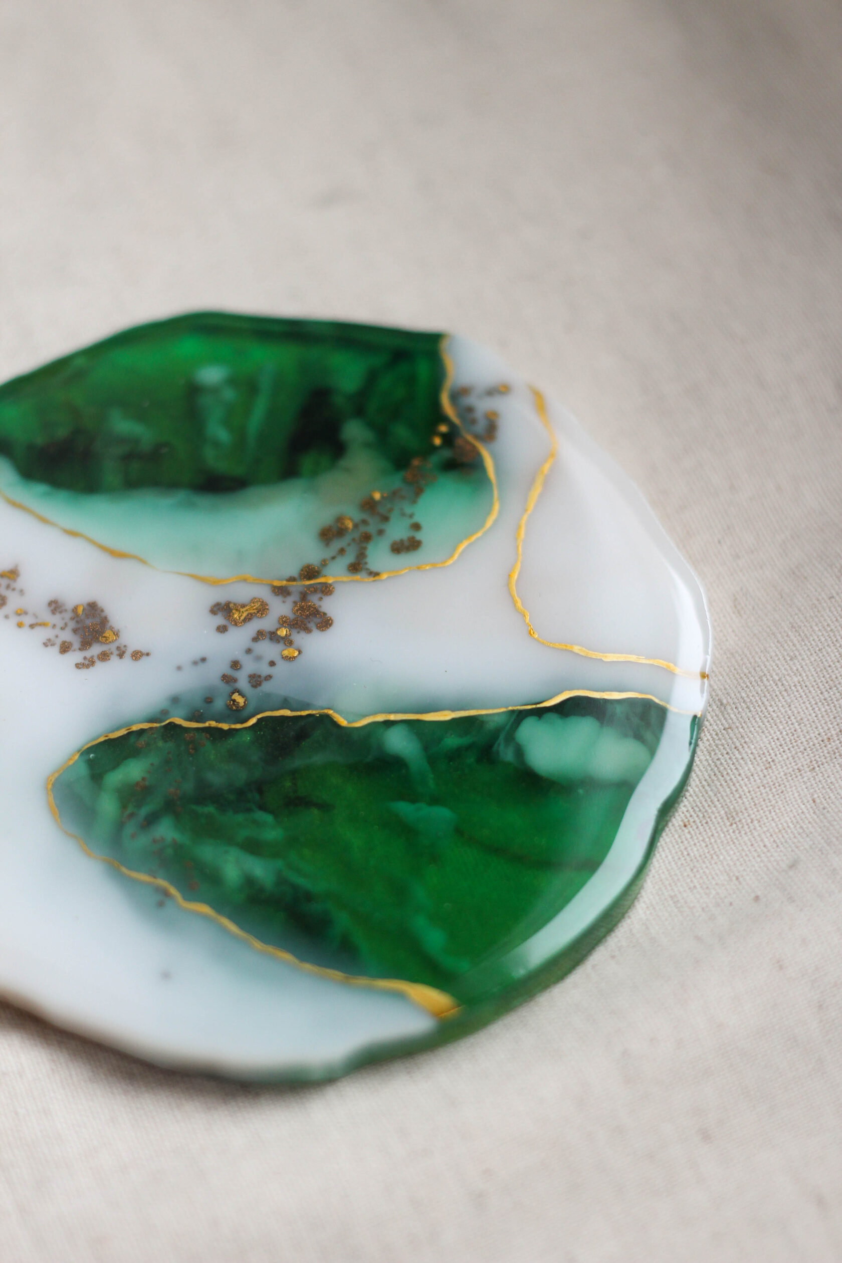 Круглый подстаканник из эпоксидной смолы