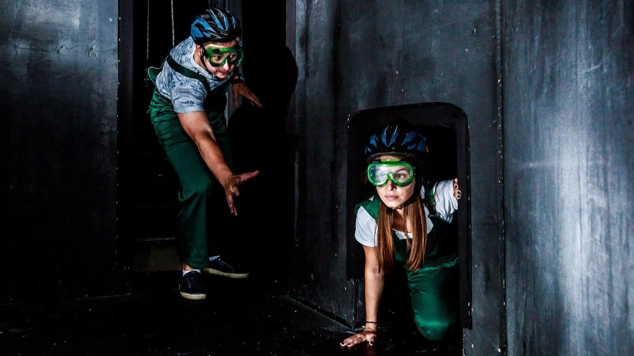 фото нанесения макияжа на лицо девушки 