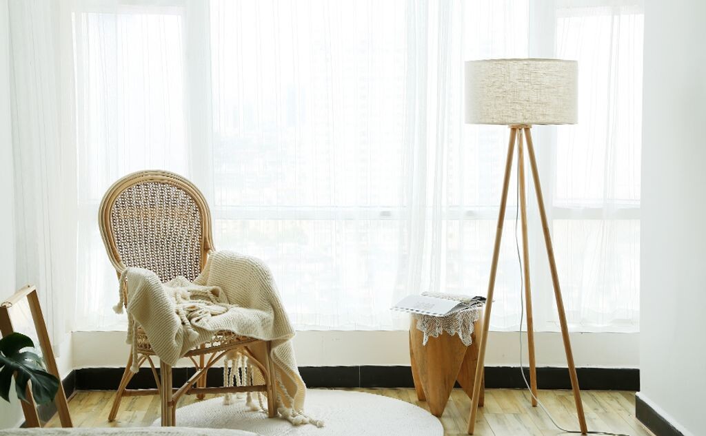 Немецкий торшер трипод из дерева ручной работы