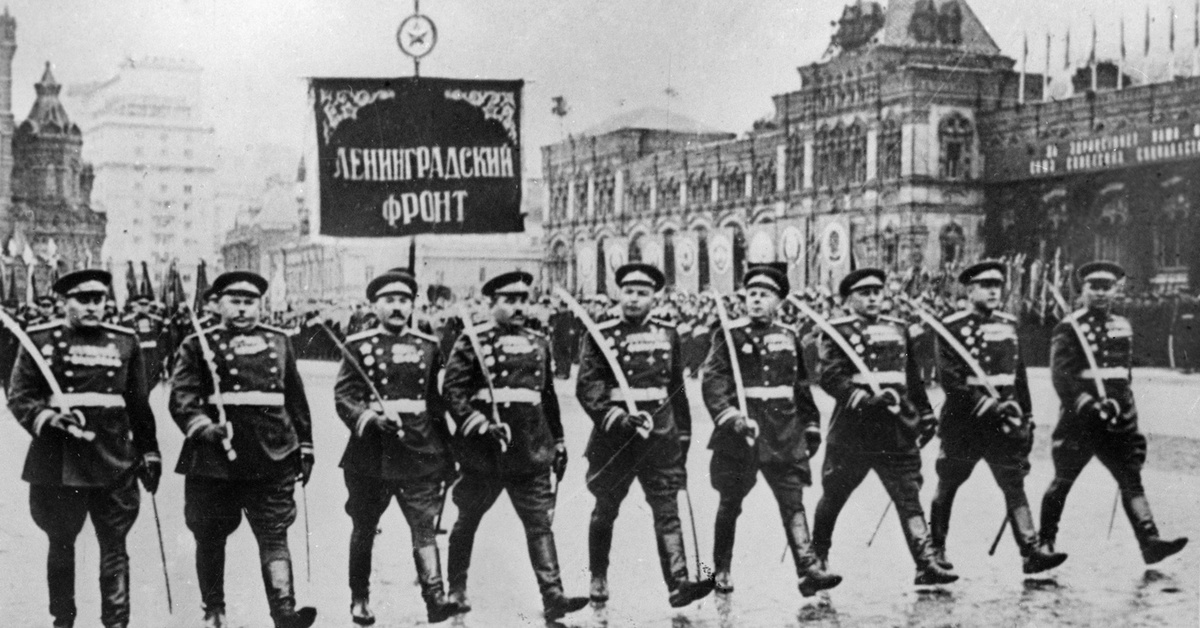 Фото из архива: парад Победы 1945 года