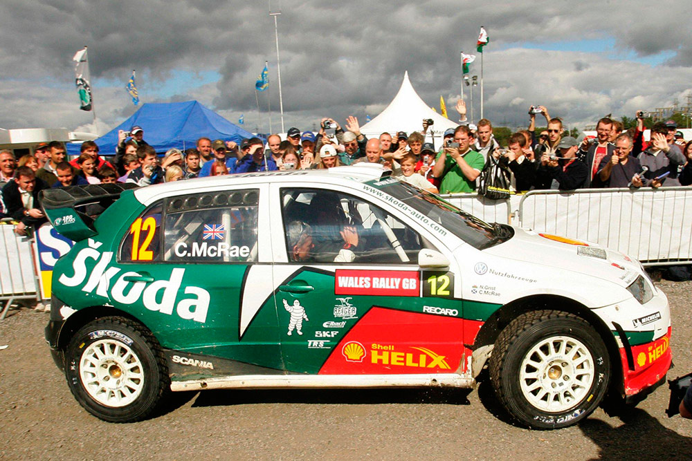 Колин Макрей и Ники Грист, Škoda Fabia WRC (3S2 3102), ралли Великобритания 2005/Фото: Carl de Souza / AFP