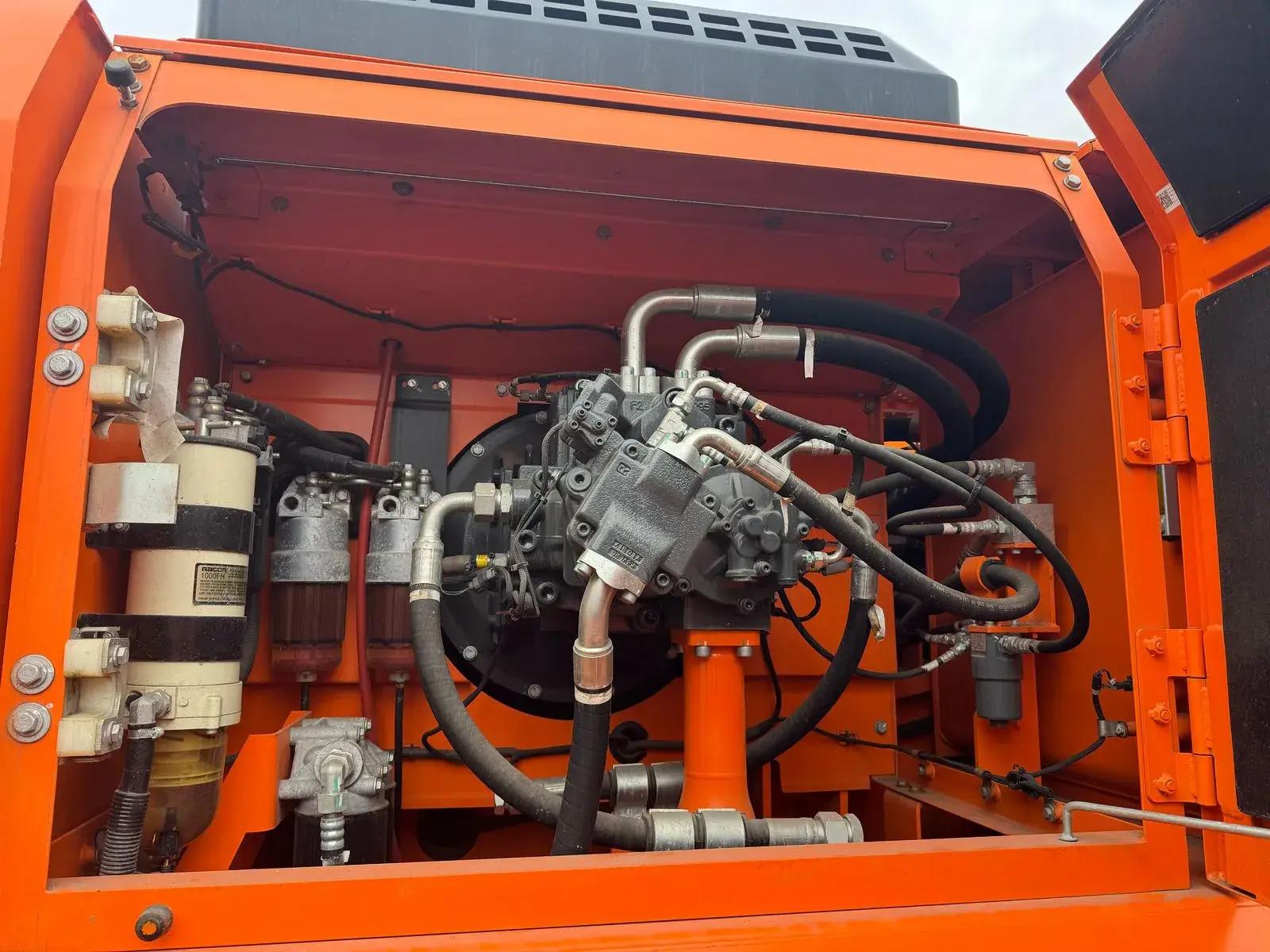 Гусеничный экскаватор LONKING CDM 6550