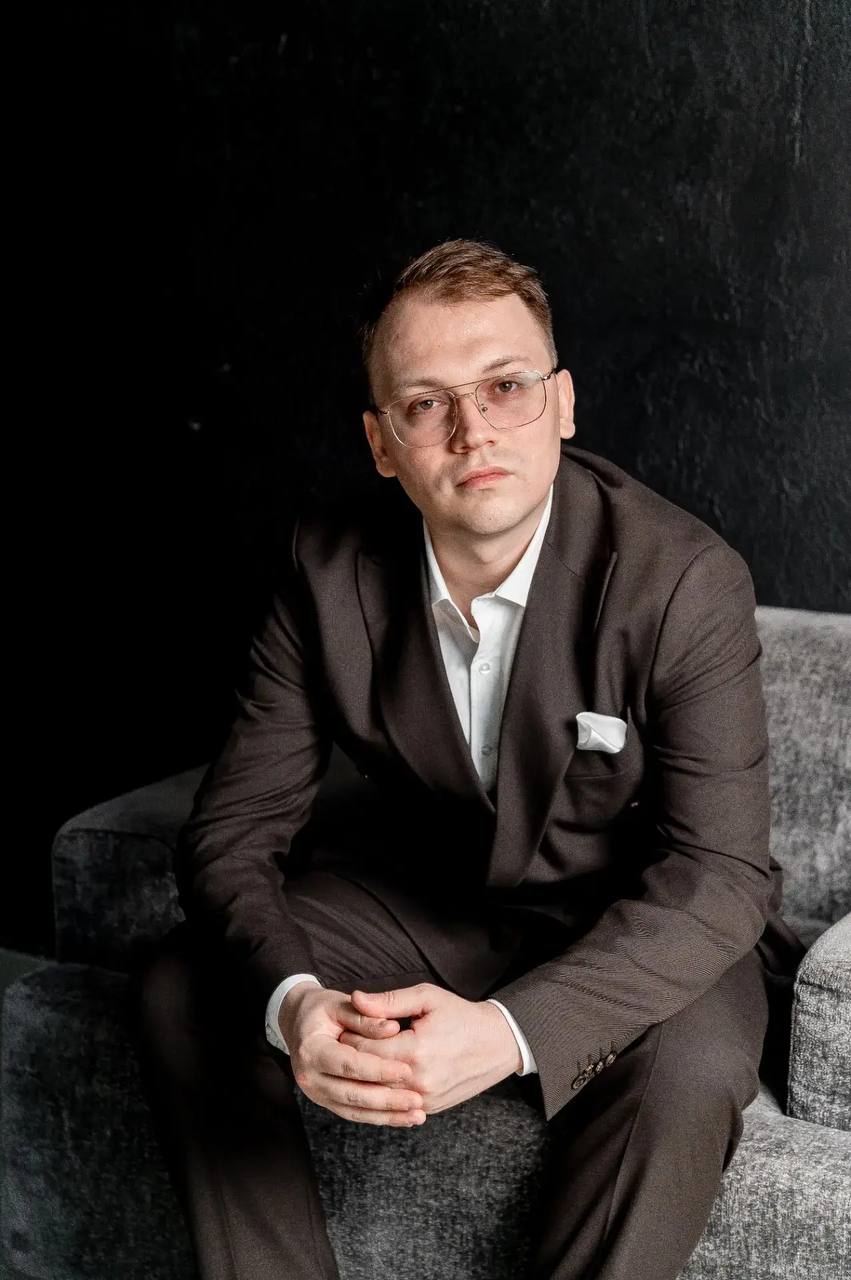 Александр Павлов