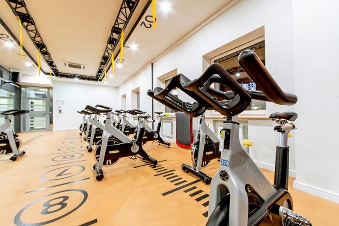 JETFiT: Концептуальный фитнес-клуб с большим бассейном в Домодедово ...