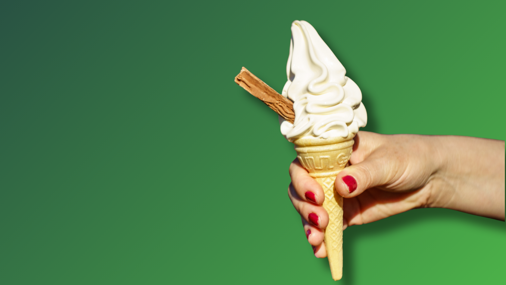 Ice cream with a flake for summer holidays