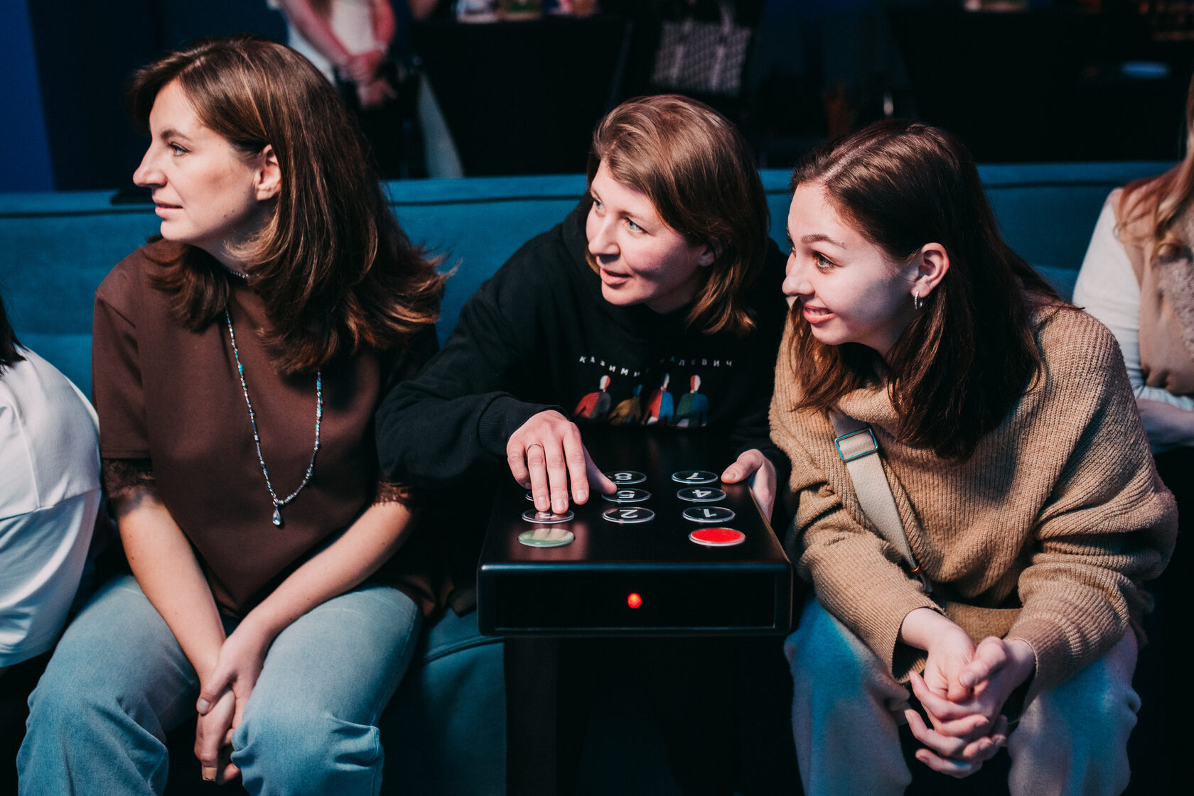 Командная игра на дне рождения компании