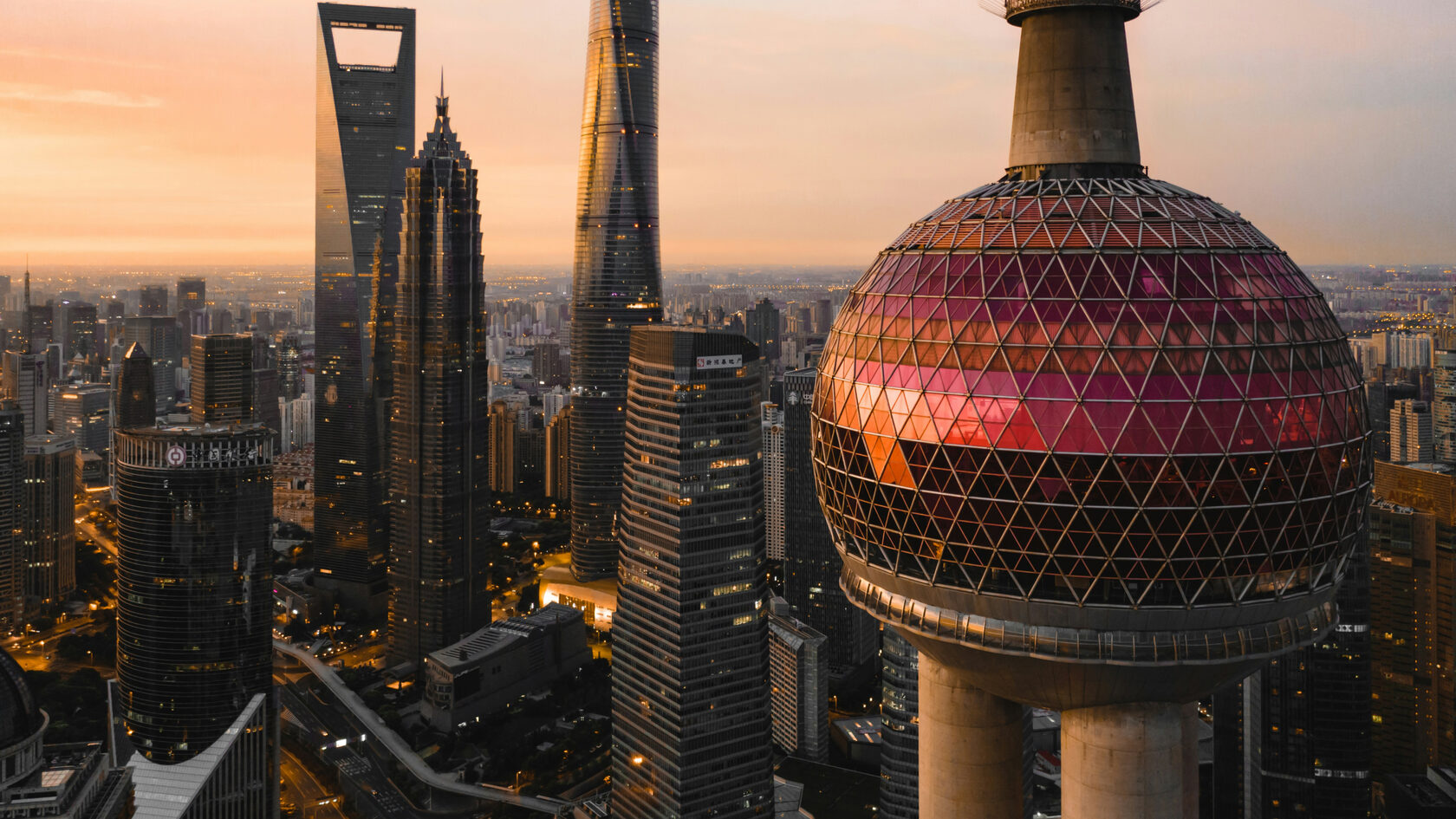 Телебашня «Восточная жемчужина». Шанхай. Китай