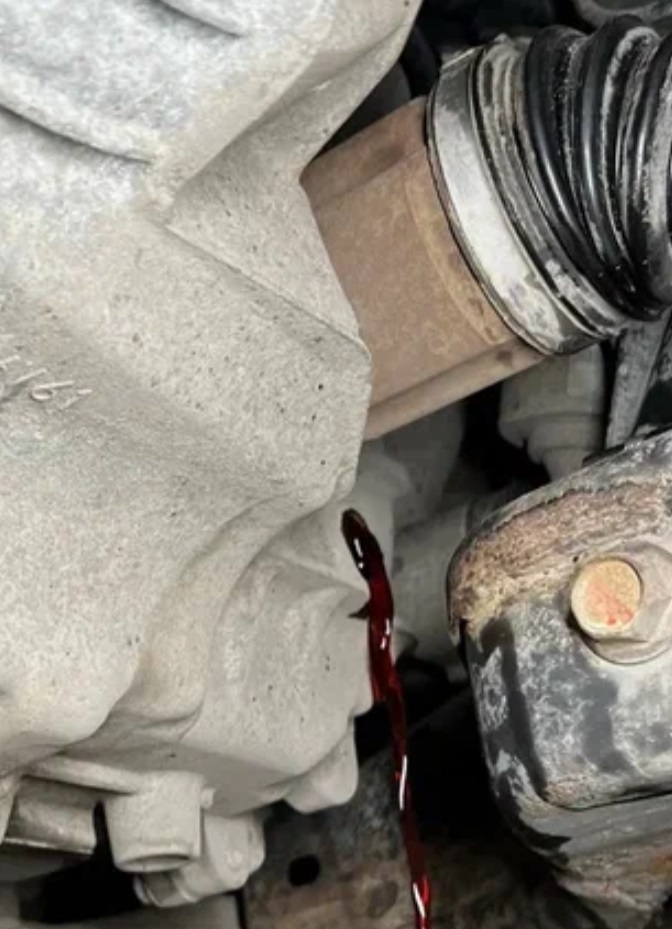 Выставление уровня Выставление уровня масла через контрольную пробку