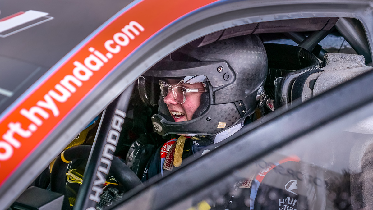 Оливер Сольберг на тестах Hyundai i20 Coupe WRC