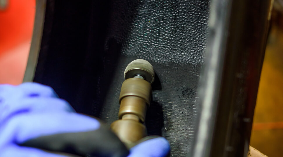 Ремонт бокового пореза шины в Москве 24/7