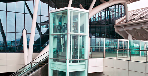 Лифт в торговом центре