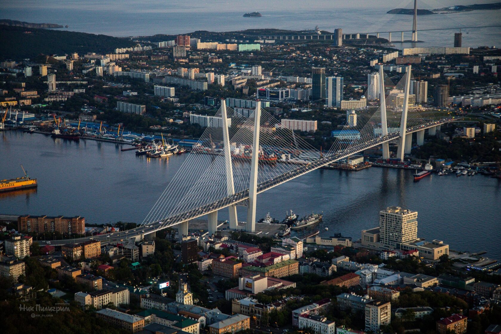 Золотой мост с высоты полета — маршрут экскурсии Vladivostok Helicopters