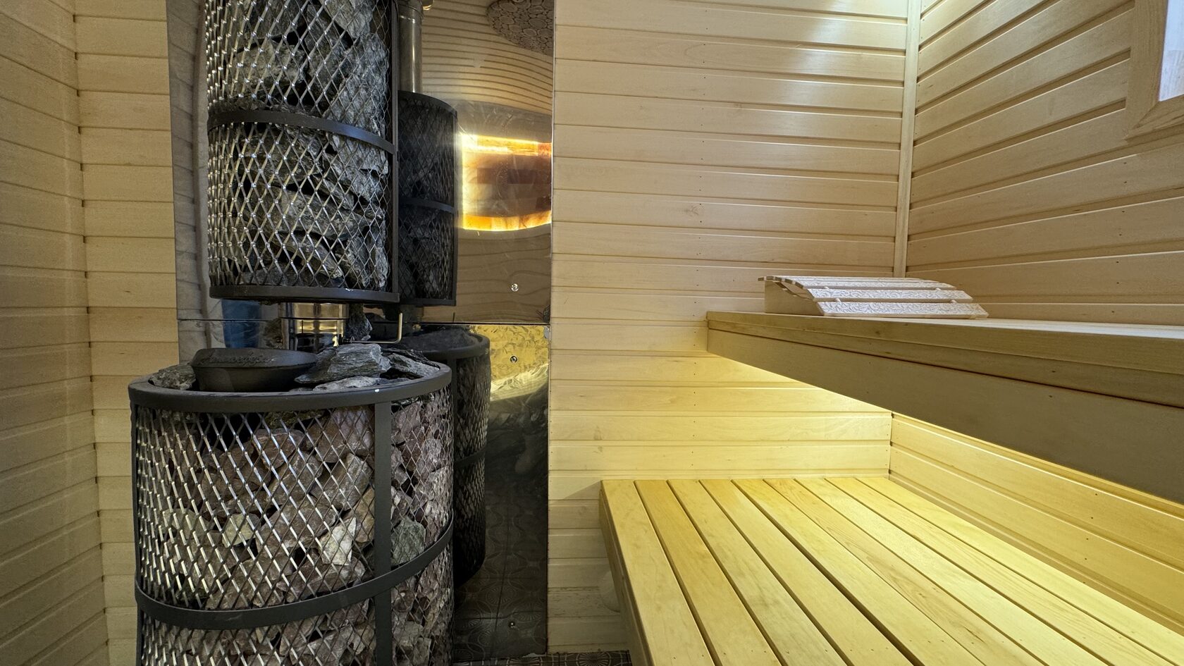 Рядом Даль, центр глэмпинга