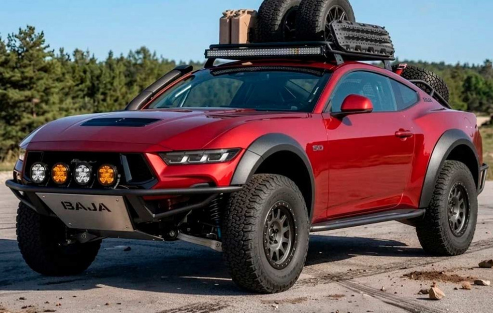«Мустанг» для бездорожья. Ford показал баха-версию культового спорткара