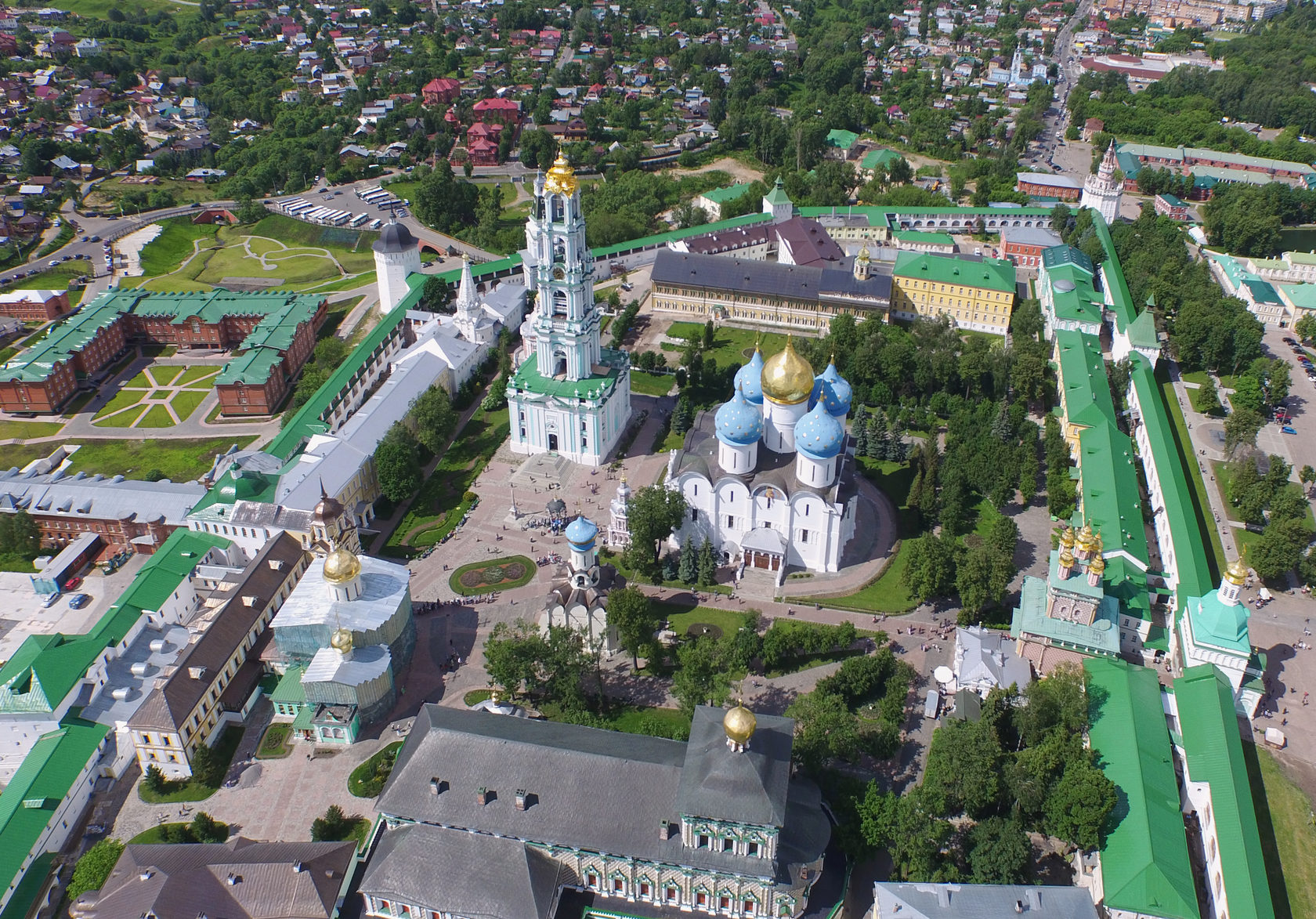 Монастырь Троице Сергиева Лавра вид сверху