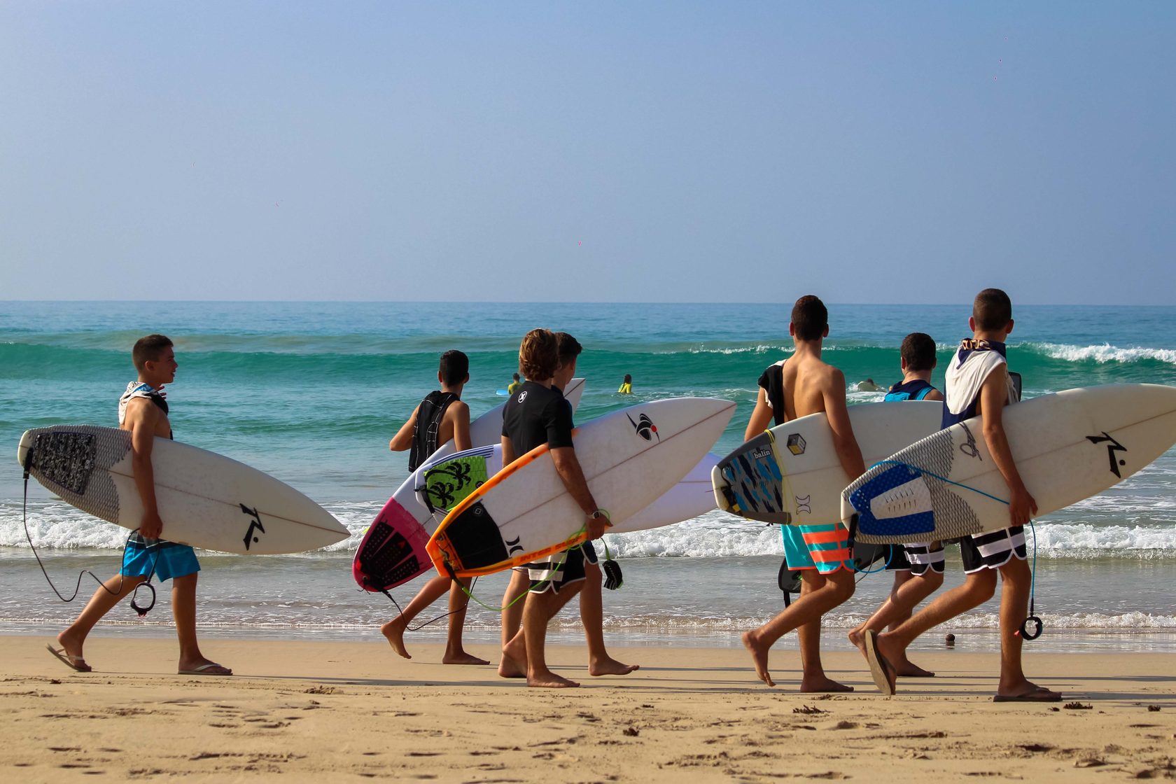 Surf шри ланка. Велигама Шри Ланка серфинг. Серф Кемп на Шри Ланке. Велигама пляж. Мексика серфинг.