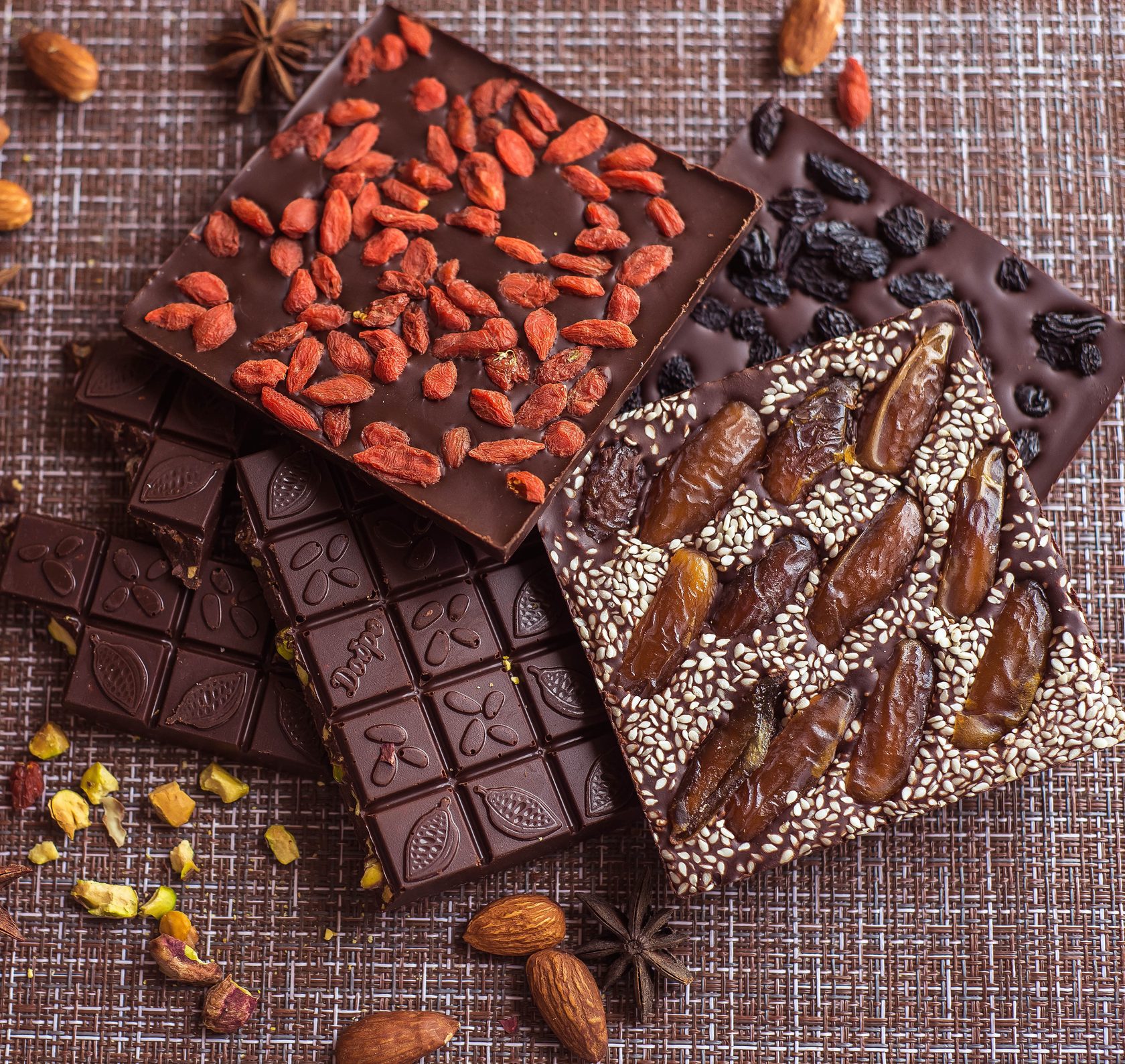 Шоколад варианты. Шоколад. Красивые шоколадные плитки. Красивые шоколадки. Шоколадные конфеты.