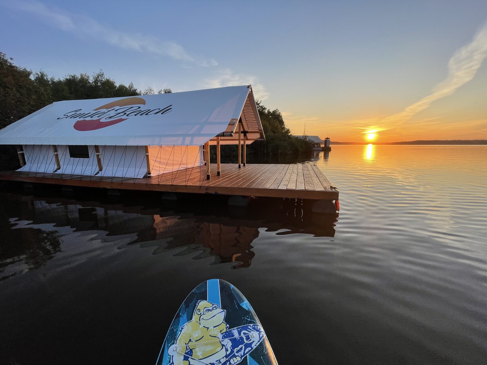 Sunset Beach Glamping Cube - глемпинг на берегу Икшинского водохранилища,  глэмпинг в Подмосковье | Sunset Beach Moscow