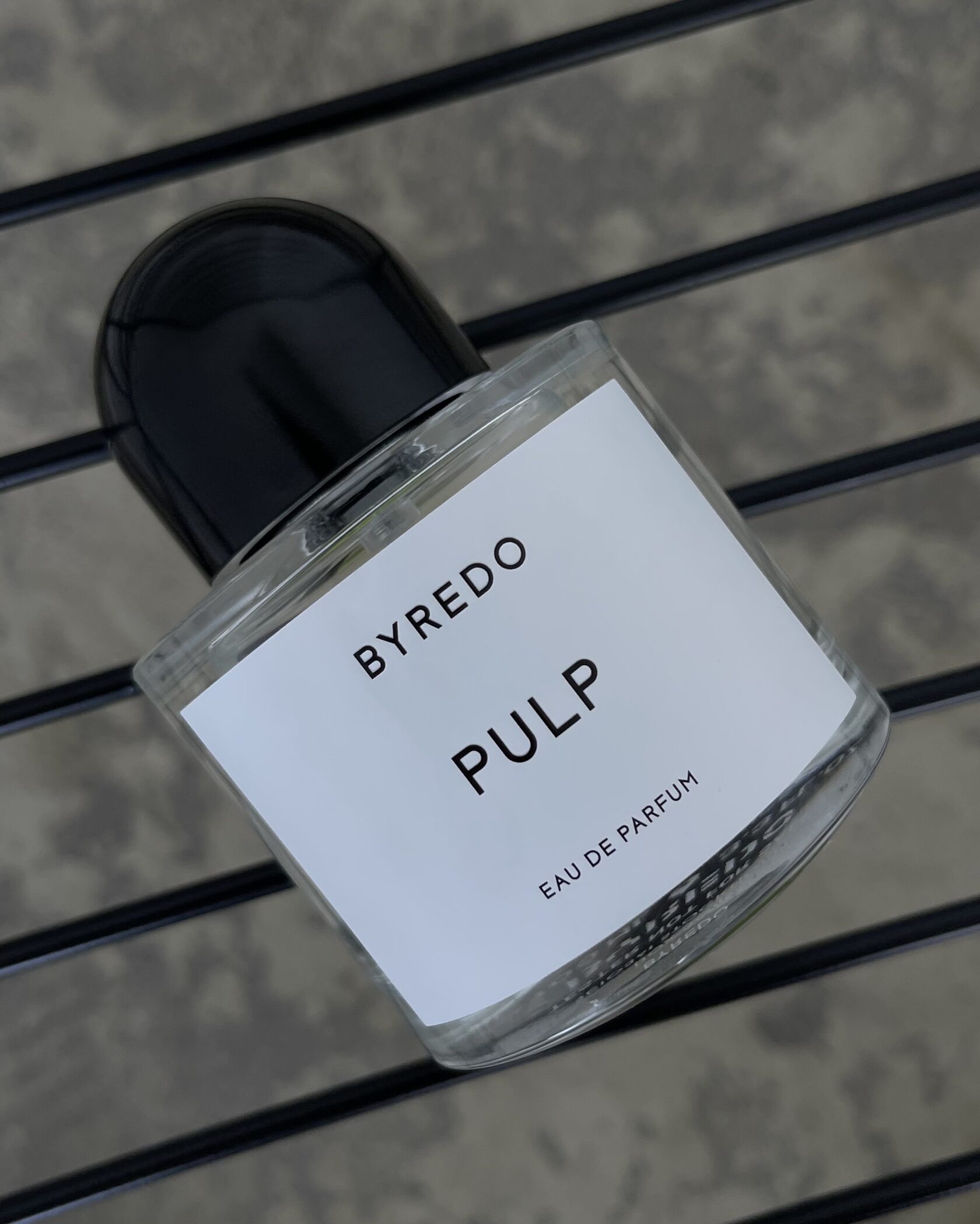 Byredo Parfums Pulp. Pulp синие Byredo. Byredo коричневые духи мужские. Байредо Парфюм мужской самый популярный.