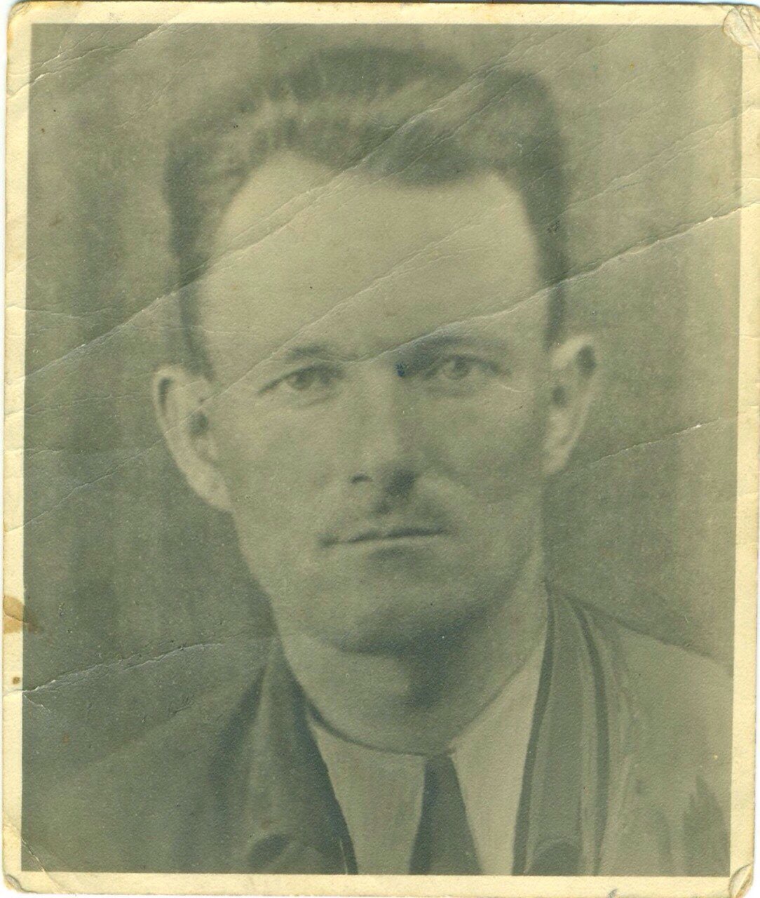 Ломакин Петр Иванович (1905 - 1943) - мой прадедушка. Погиб.