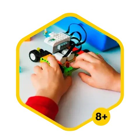 Алгоритмы в Scratch RoboCore 8–9 лет