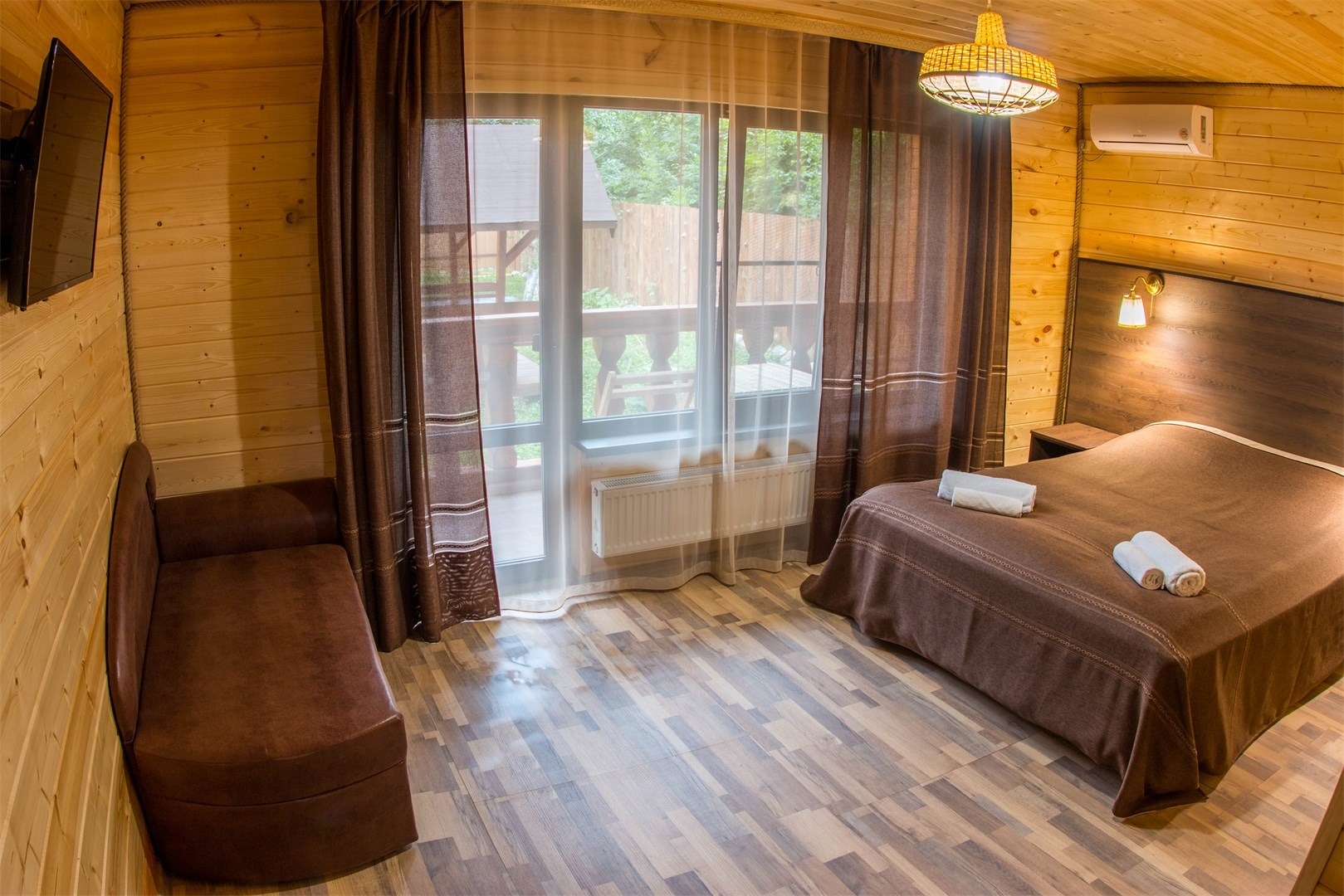 Дом у горы каменномостский. Турбаза горная в адыгее. Адыгея каменномостский гостевой дом благодать. "горная лаванда" (каменномостский) гостевой дом. Барская усадьба адыгея.