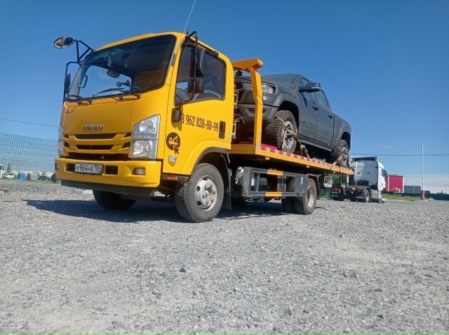 Эвакуатор Автолайн+ в Новосибирске — погрузка легкового автомобиля