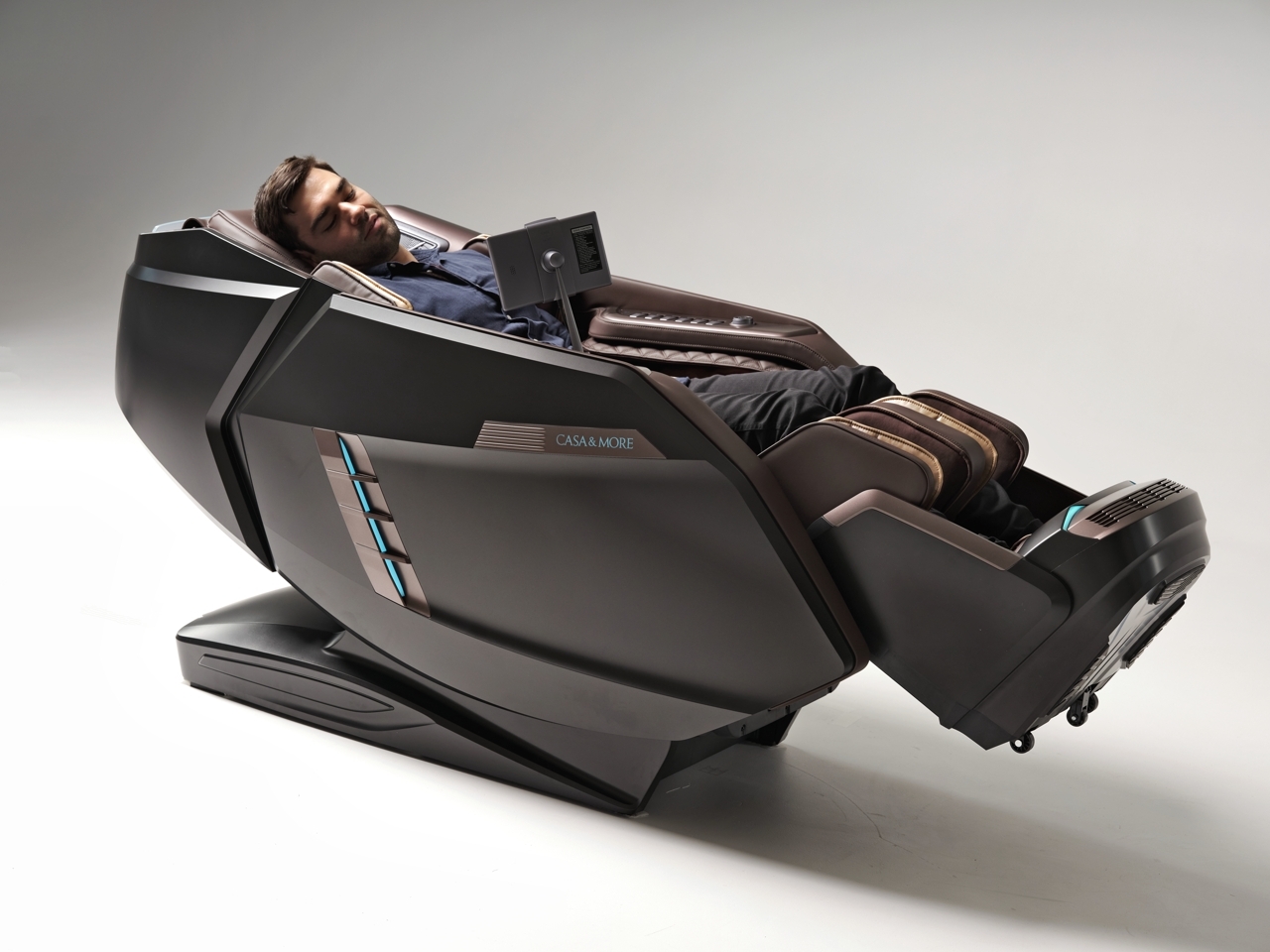 Массажное кресло оказывает множество положительных эффектов