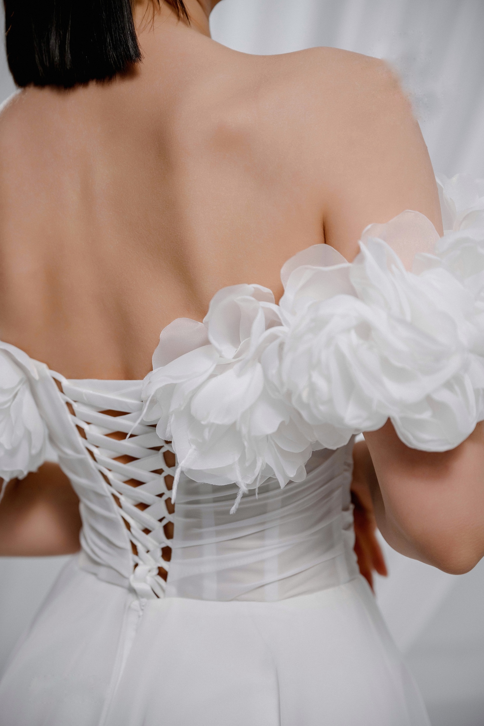 Свадебное платье с красивым кружевом