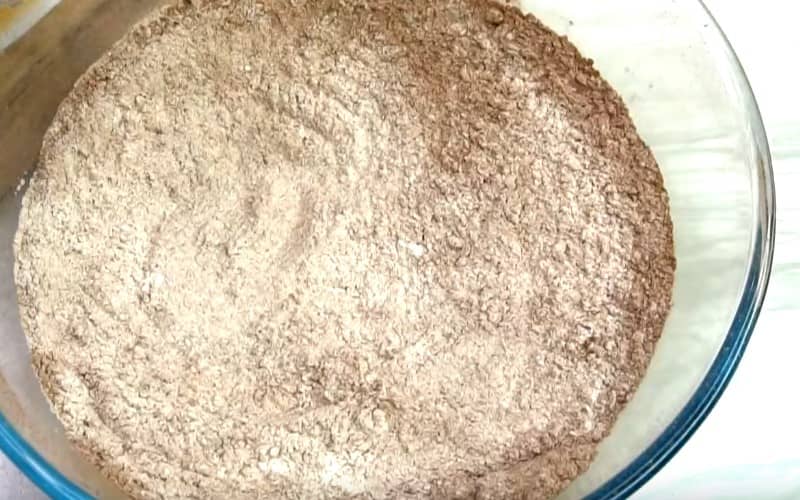 Приготовление «Сумасшедшего» пирога: шаг 1