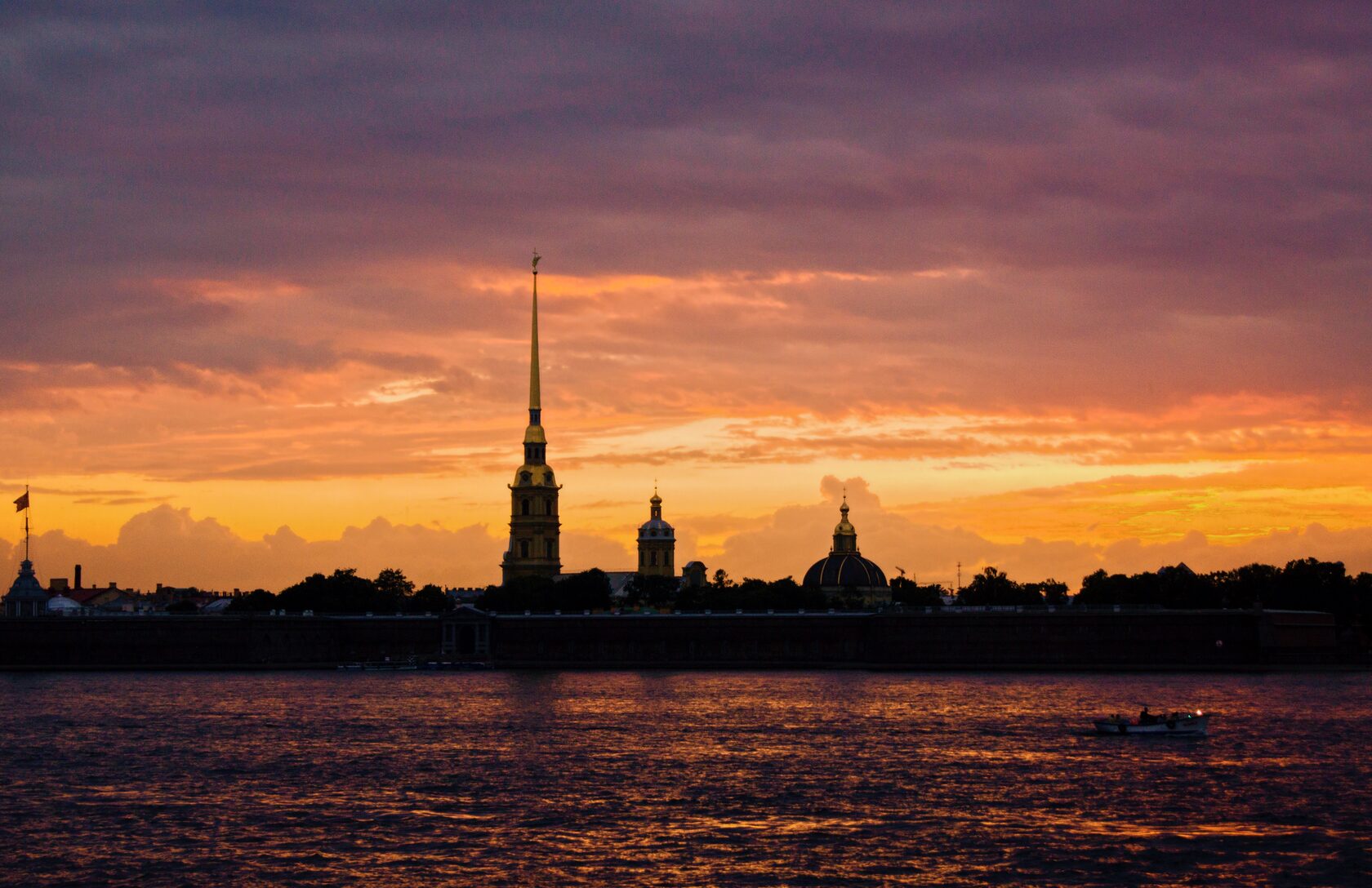 Картина петропавловская крепость. Петропавловская крепость Восход. Петропавловская крепость фото солнце. Общие впечатление от Питера.