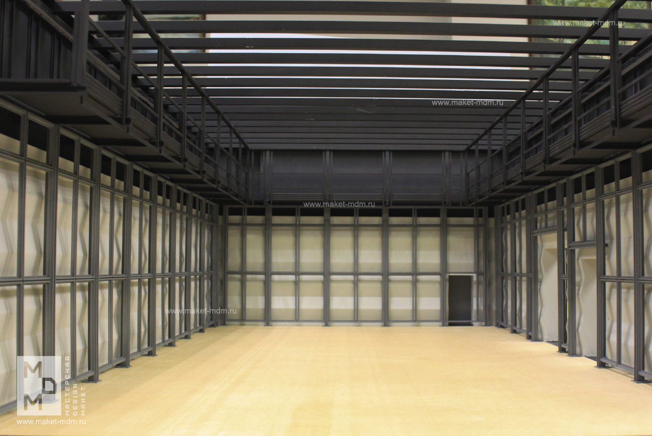 процесс работы над макетом декораций 