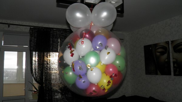 шар сюрприз из воздушных. ,50 шт. ,пластм. воздушный шарик. разноцветные шарики.