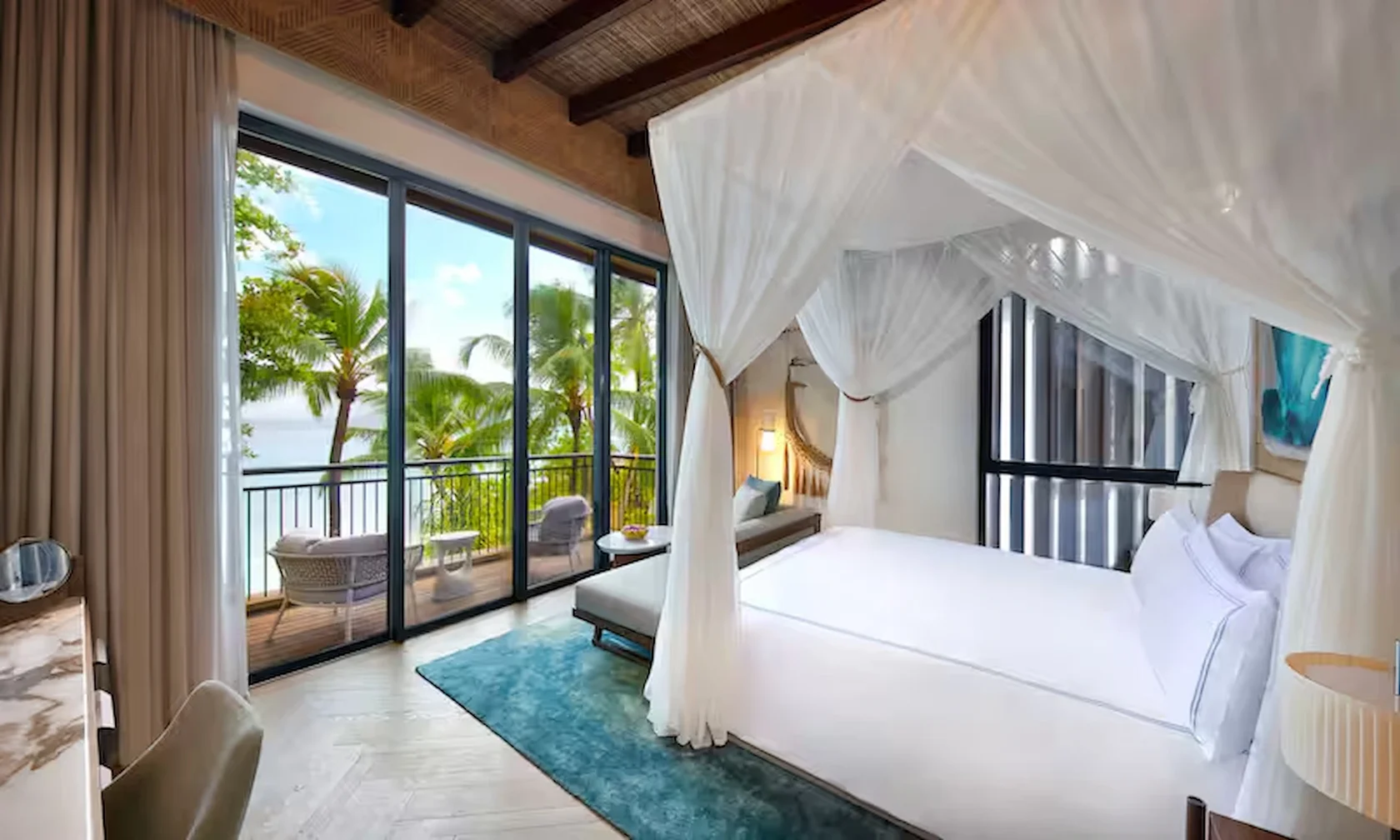 Bay House Suites with Plunge Pool Mango House