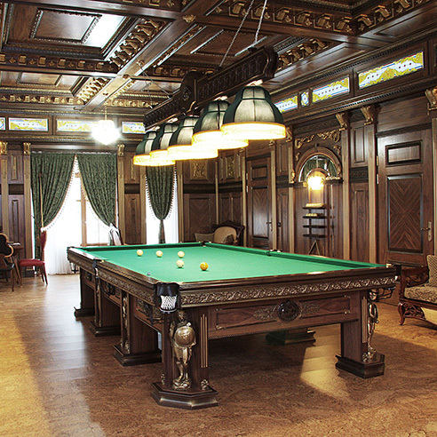 Эксклюзивный бильярд в классическом интерьереинтерьере 