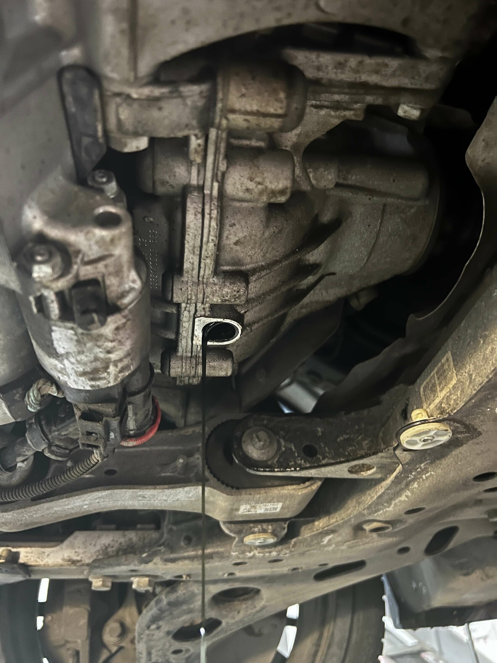 Замена масла в раздаточной коробке BMW