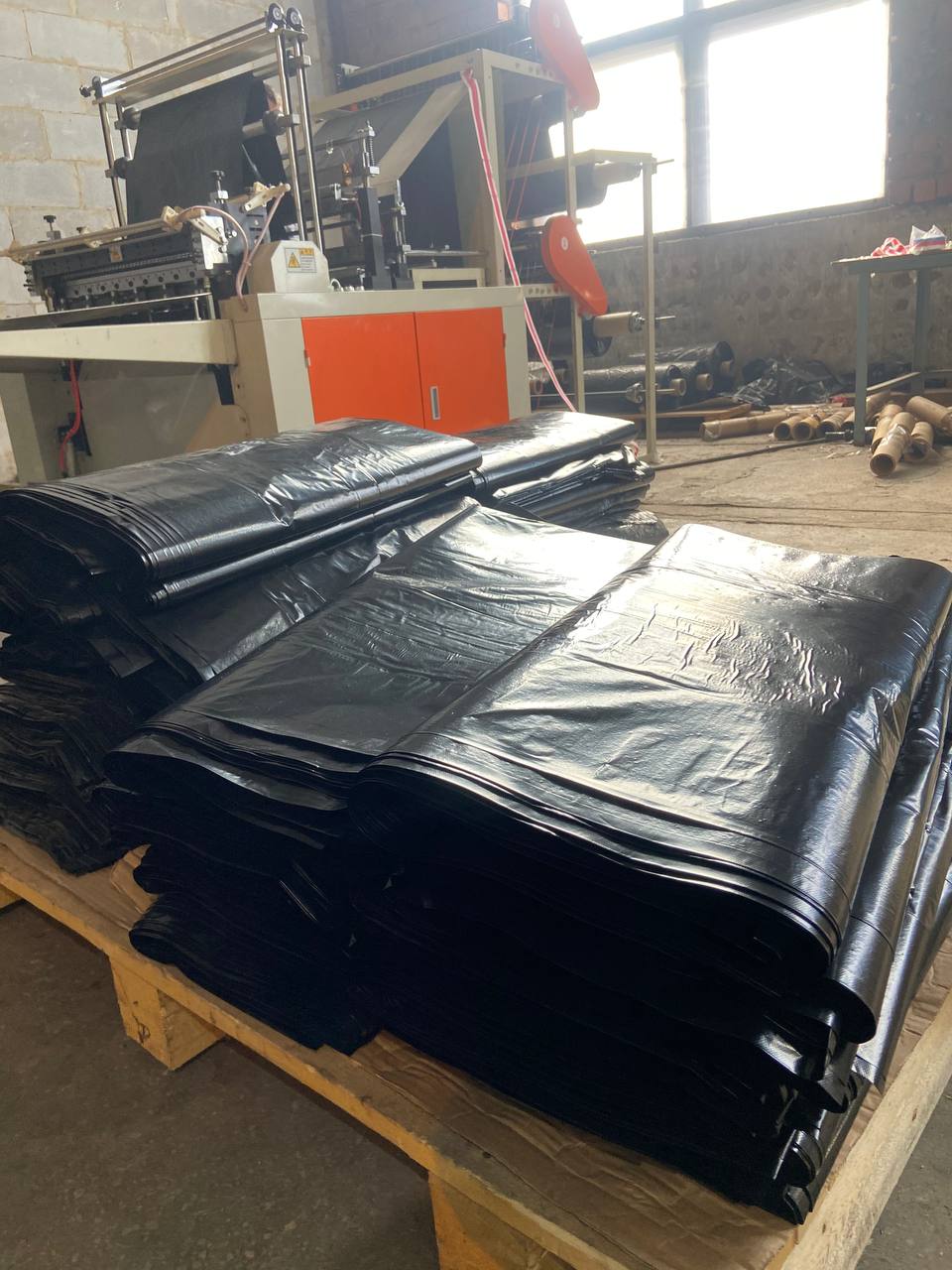 КРАФТПОЛИМЕР - производство стрейч пленки, гранул, мусоных пакетов ...