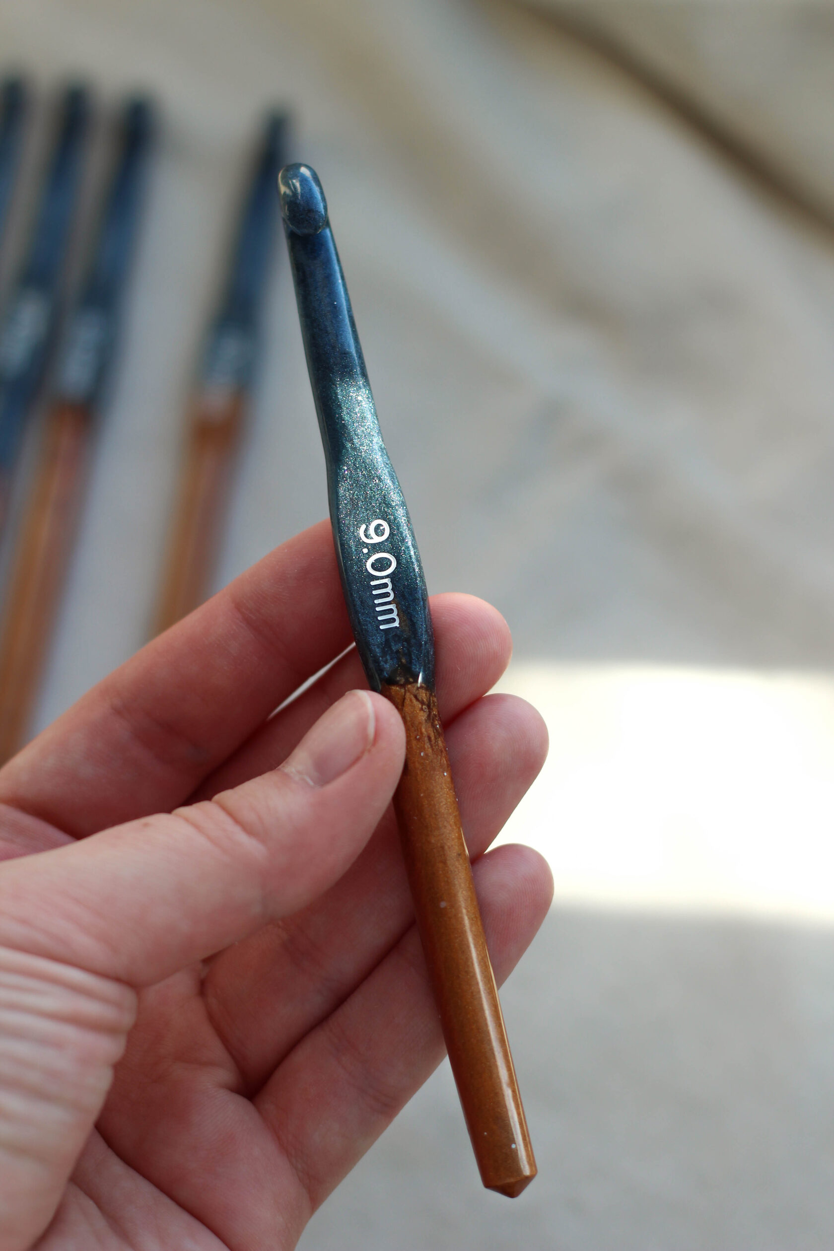 Крючки для вязания из эпоксидной смолы