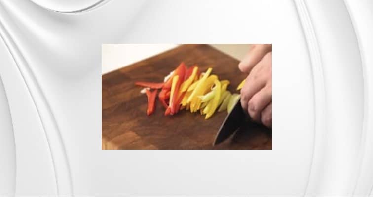 Приготовление шакшуки на сковороде по рецепту Ивлева: шаг 6