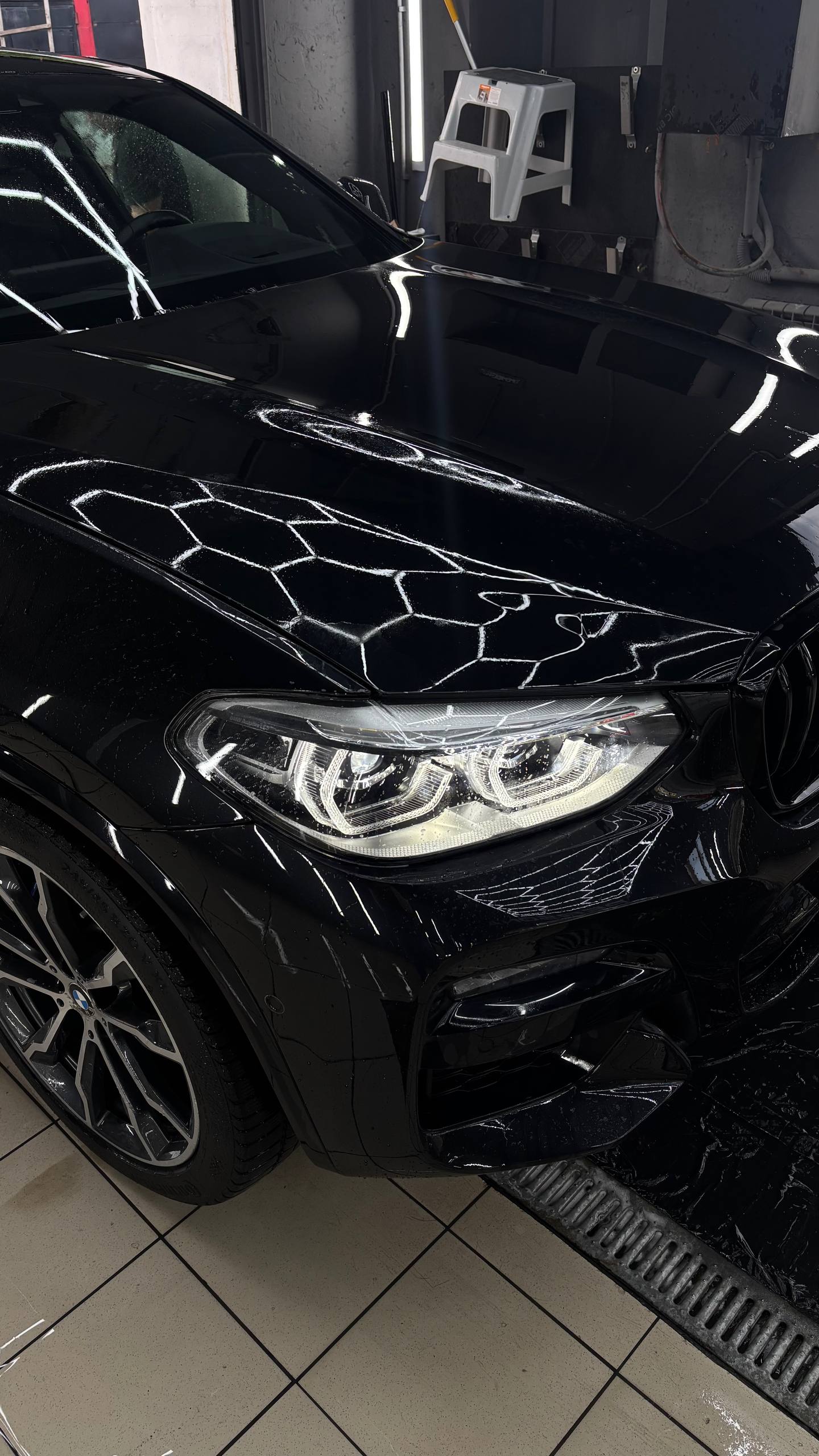 Оклейка пленкой BMW X5 Persona Styling — фото 1