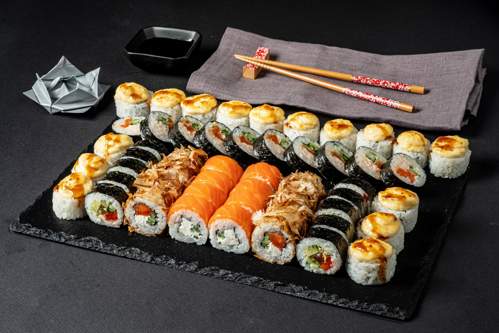 Доставка суши запеченные роллы фото 95