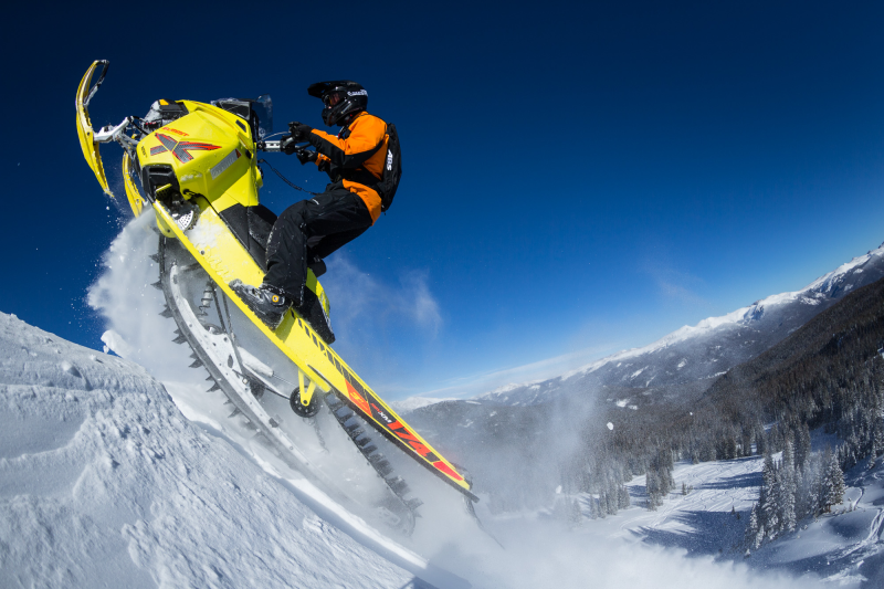 BRP Ski Doo Summit Sport